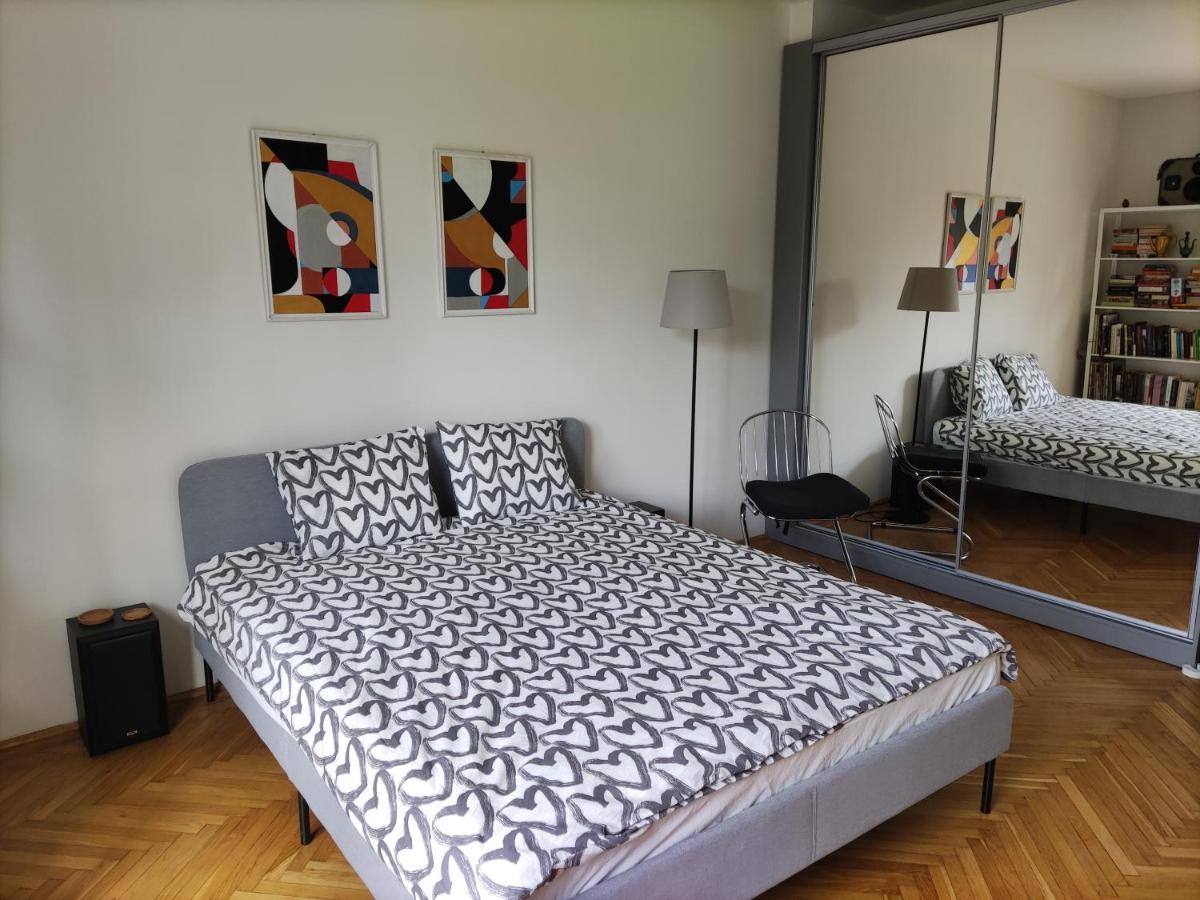 Park View, Close To River, Ac, Bauhaus Vibe, 2 Balconies Budapest Exterior photo